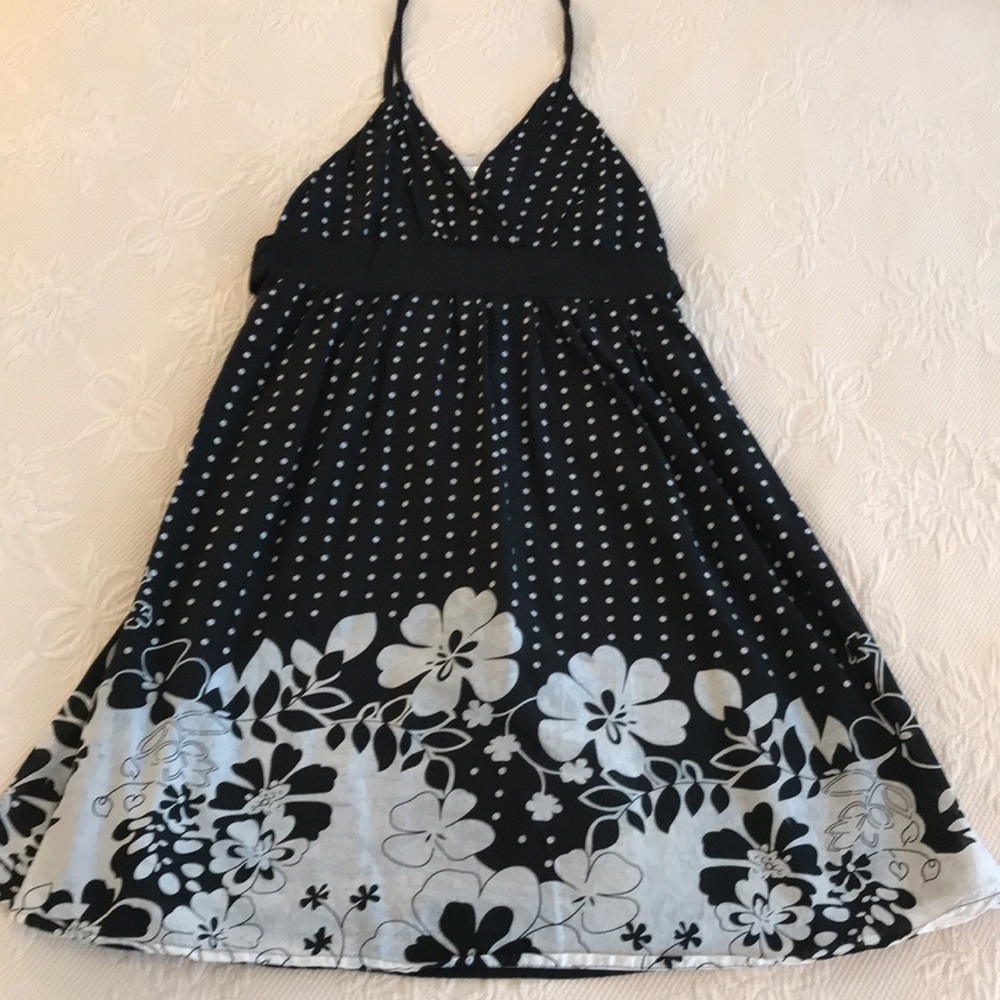 Adorable sundress-dots and flowers